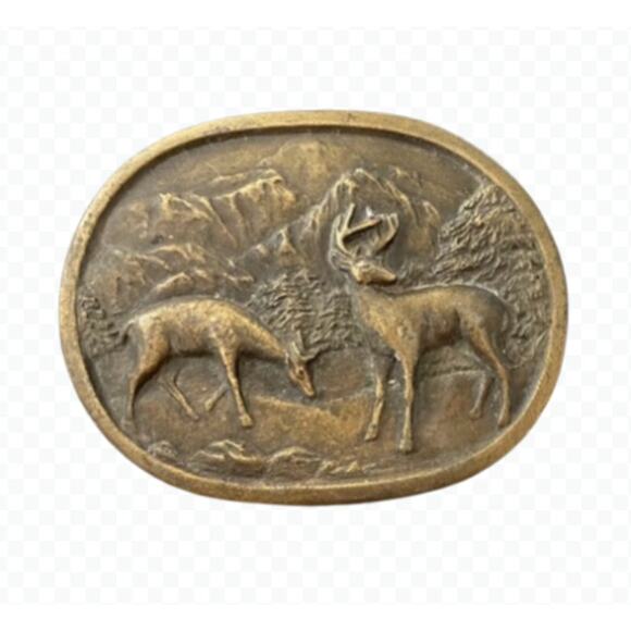 Indiana Men's Metal Craft Western Oval Belt Buckle Buck and Doe Deer Grazing - Picture 1 of 5